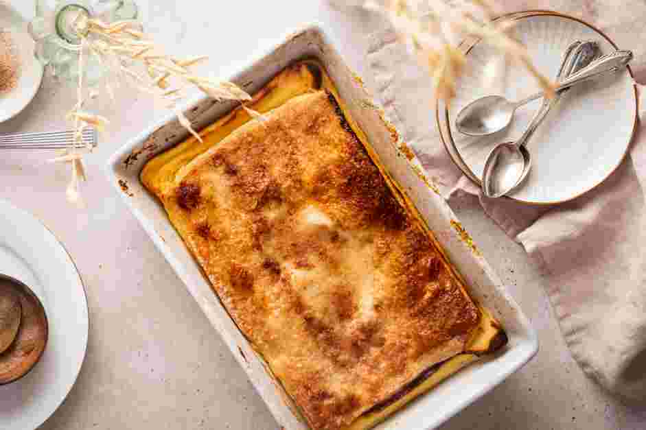 Churro Cheesecake Recipe: Sprinkle the top evenly with the cinnamon sugar.