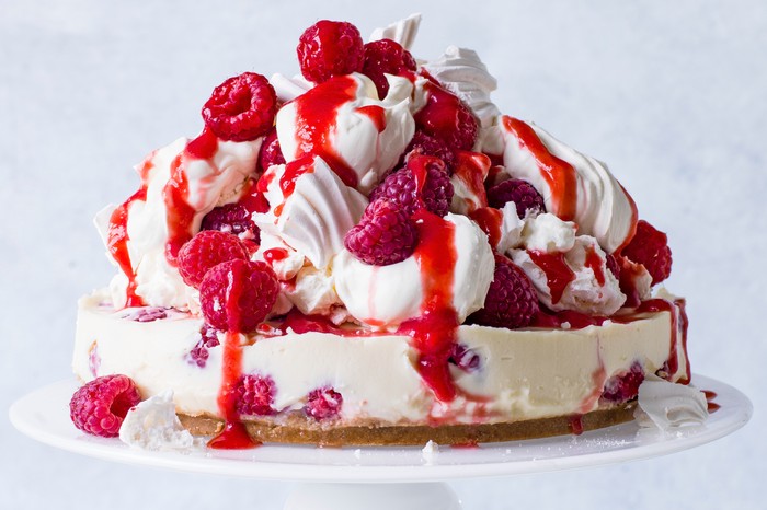 Baked raspberry cheesecake