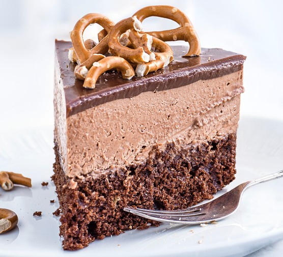 Chocolate mousse cake