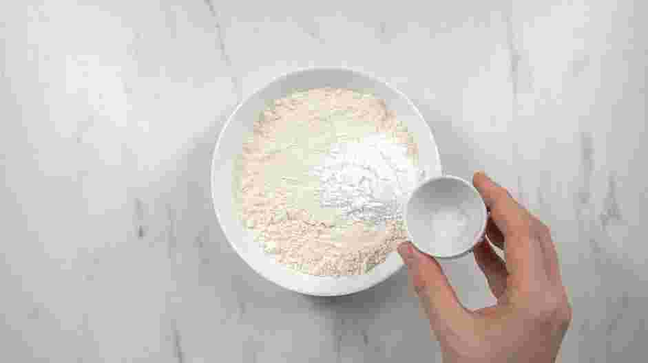 Strawberry Crunch Cake Recipe: While the vanilla cakes are baking, make the strawberry cake.