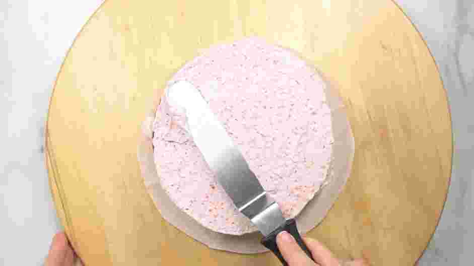 Strawberry Crunch Cake Recipe: Assemble your cake.