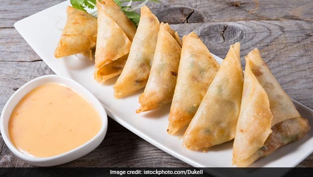 Keema Samosa with Yogurt Dip Recipe