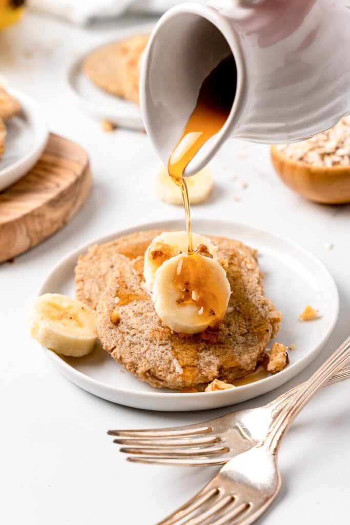 Vegan Banana Oat Pancakes